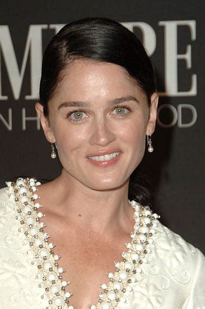3,984 Robin Tunney Photos & High.